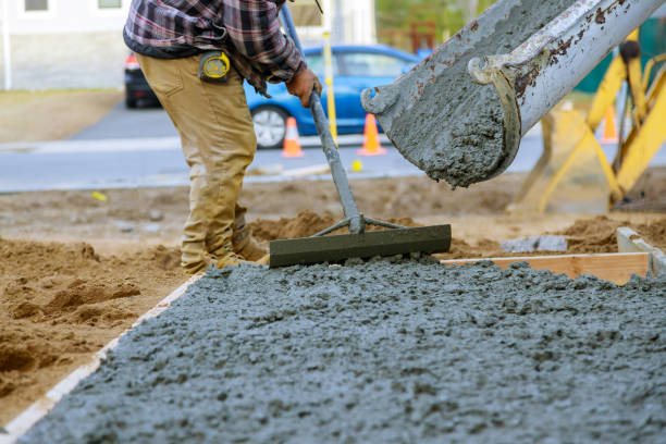 Best Concrete Patio Design and Installation in Desoto Lakes, FL